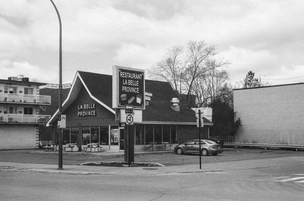 A 1950s-style, A-frame diner on a street corner