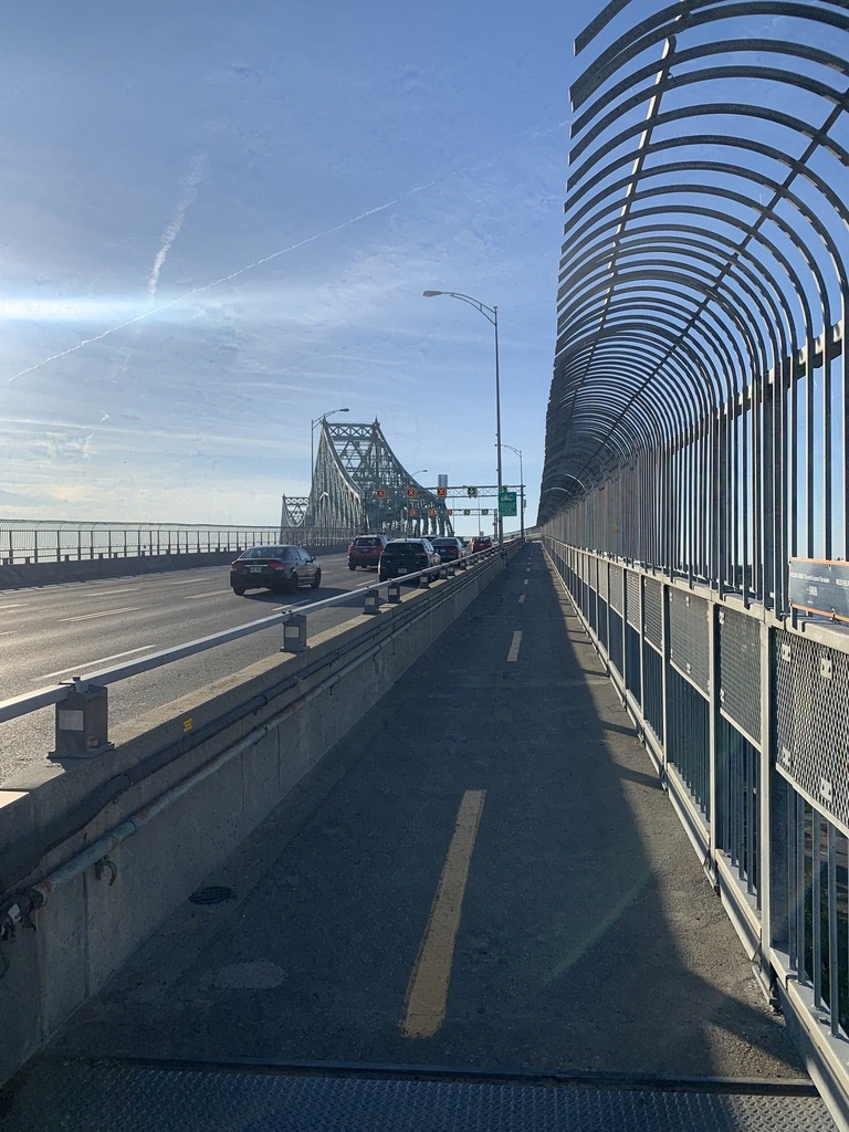 The bike path on Jacques-Cartier Bridge